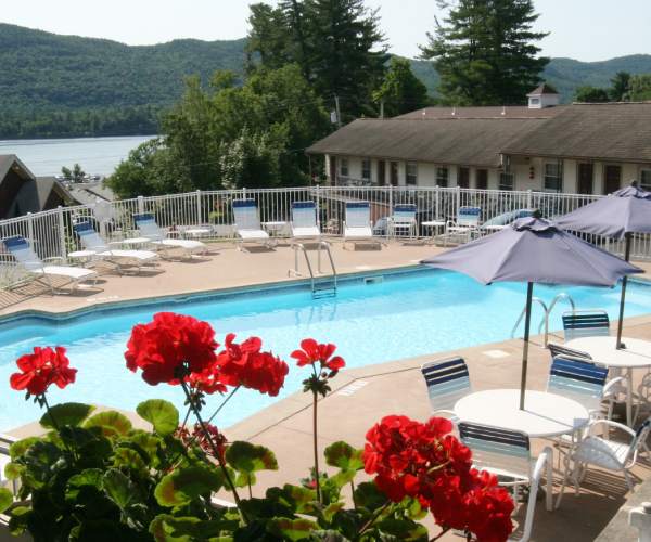 Read This Lake George NY Budget Vacation Guide & Save Money!