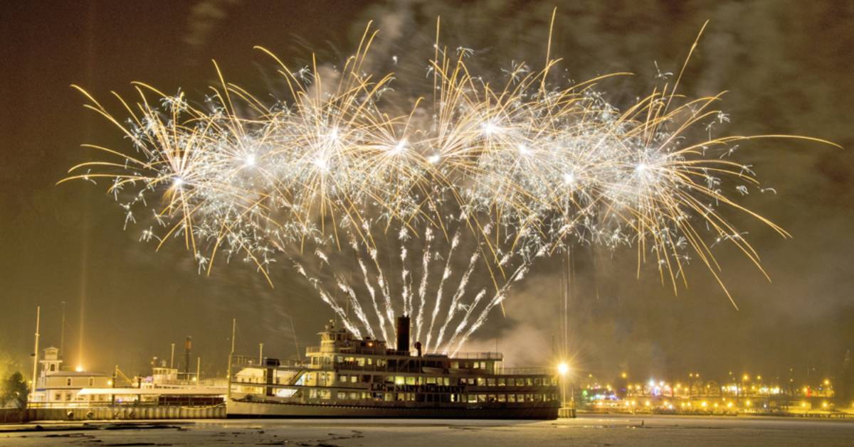 Find New Year's Fireworks & Events in Lake NY